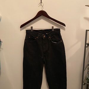 Vintage Levi’s Tapered Leg Black Jean - 26W 27L
